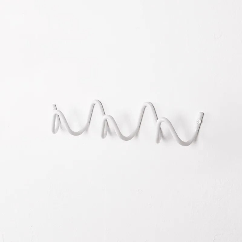 Wall-mounted coat rack – Black cast iron, wavy design for the entryway, bedroom, or bathroom